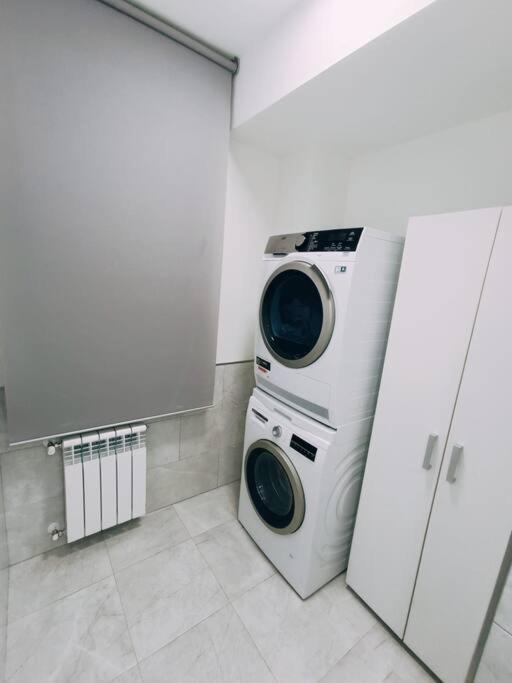 Apartmán ¡Al Lado De La Clinica Oftalmologica Vega! Oviedo Exteriér fotografie