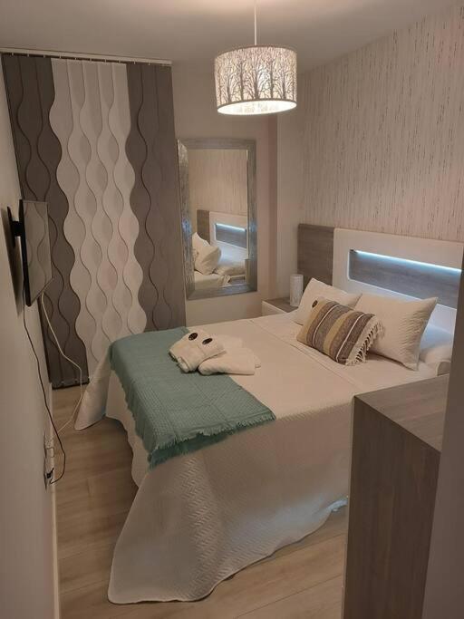 Apartmán ¡Al Lado De La Clinica Oftalmologica Vega! Oviedo Exteriér fotografie