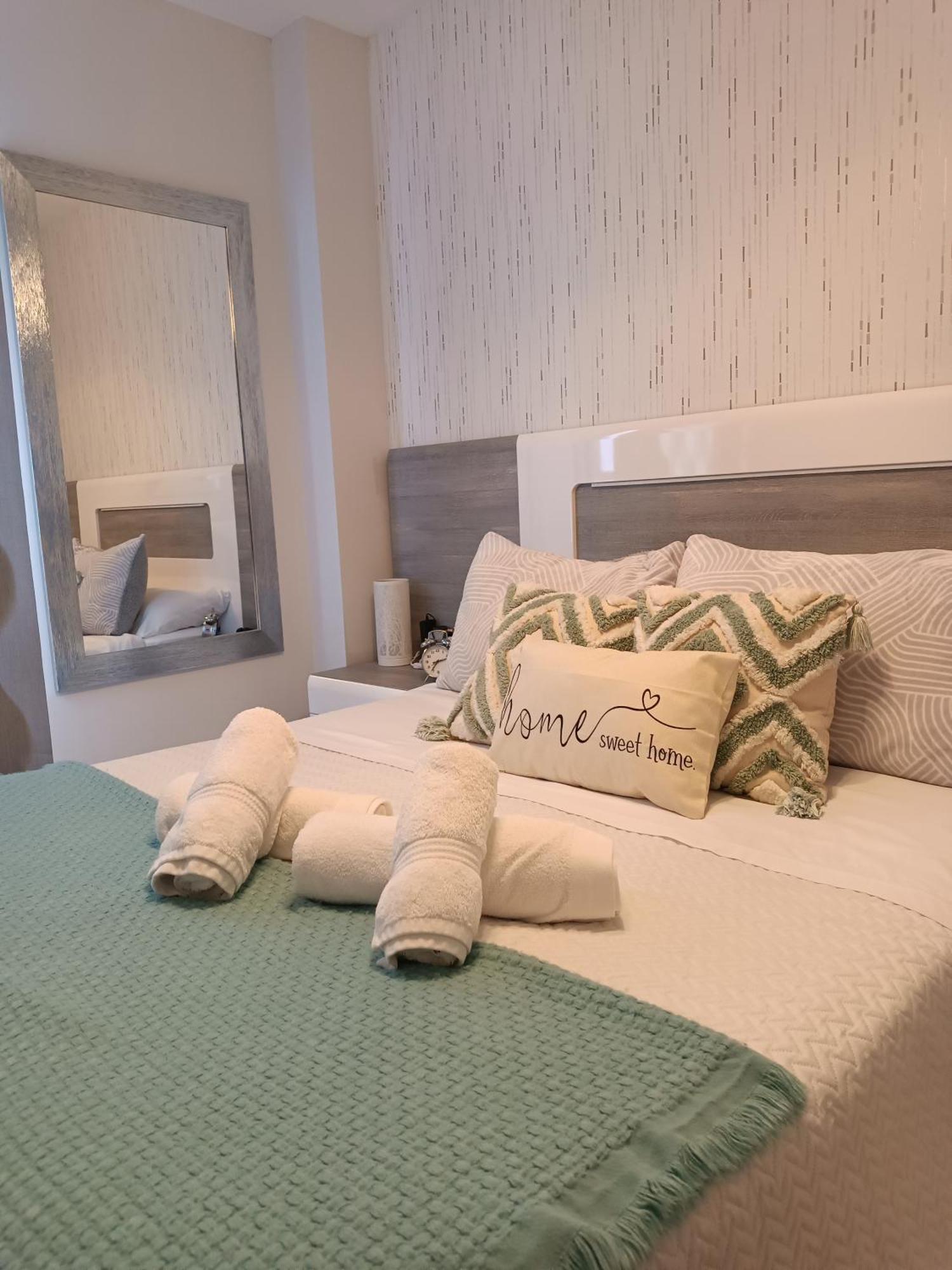 Apartmán ¡Al Lado De La Clinica Oftalmologica Vega! Oviedo Exteriér fotografie